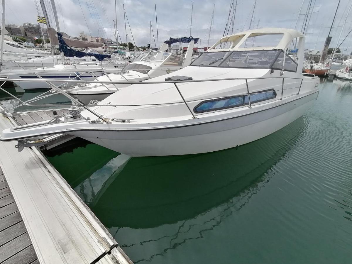Sejour Insolite Sur Un Yacht. Bateau Hotel A Quai. Ла Рошел Екстериор снимка